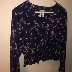 JAPNA cropped blouse with nice details***size S***